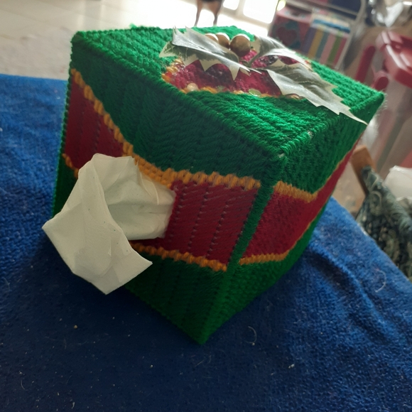 ❤️Christmas holly tissue box cover - Picture 3 of 3